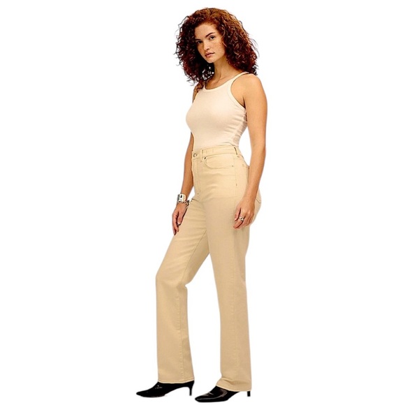 Madewell The '90s Straight Jean Pastel Light Butter Yellow Wash Size W31 NWT - Picture 1 of 11